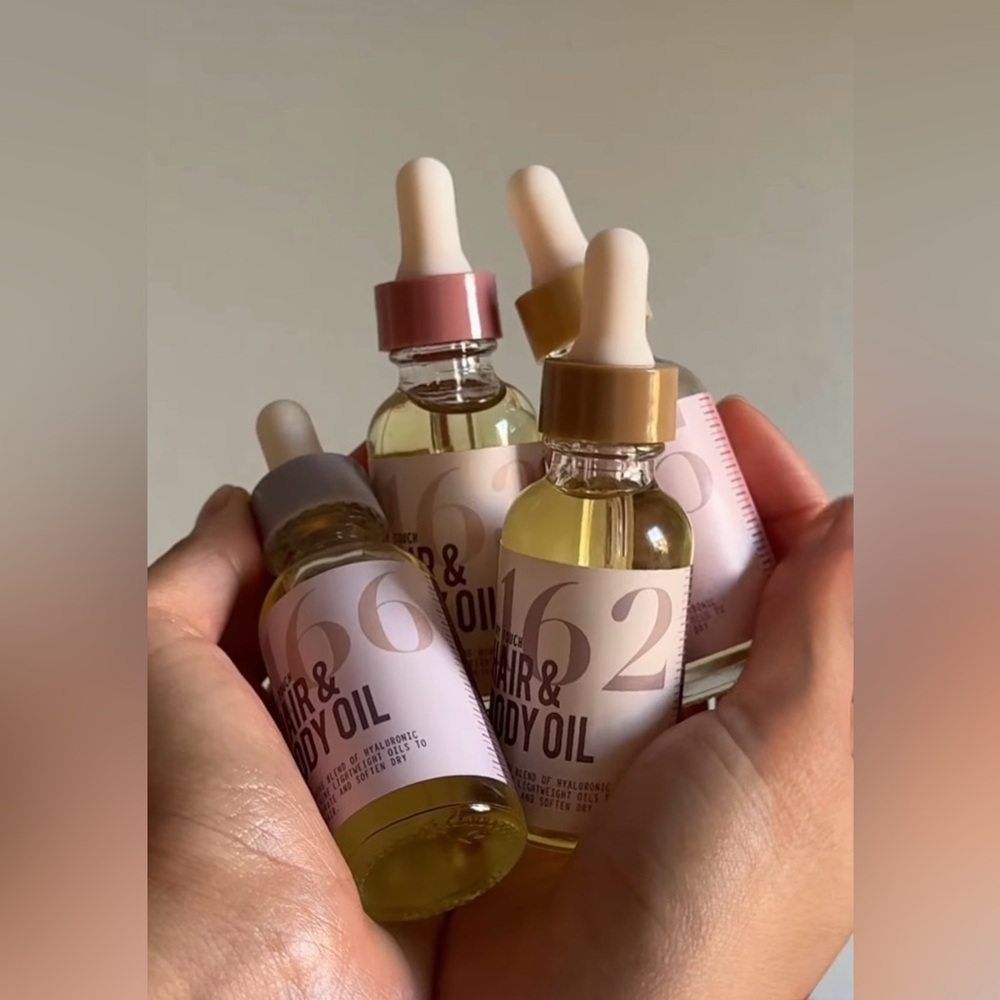 MllM.MllC THE VIRAL GOURMANDS BODY OIL 4 PIECE SET - Picture 2 of 7